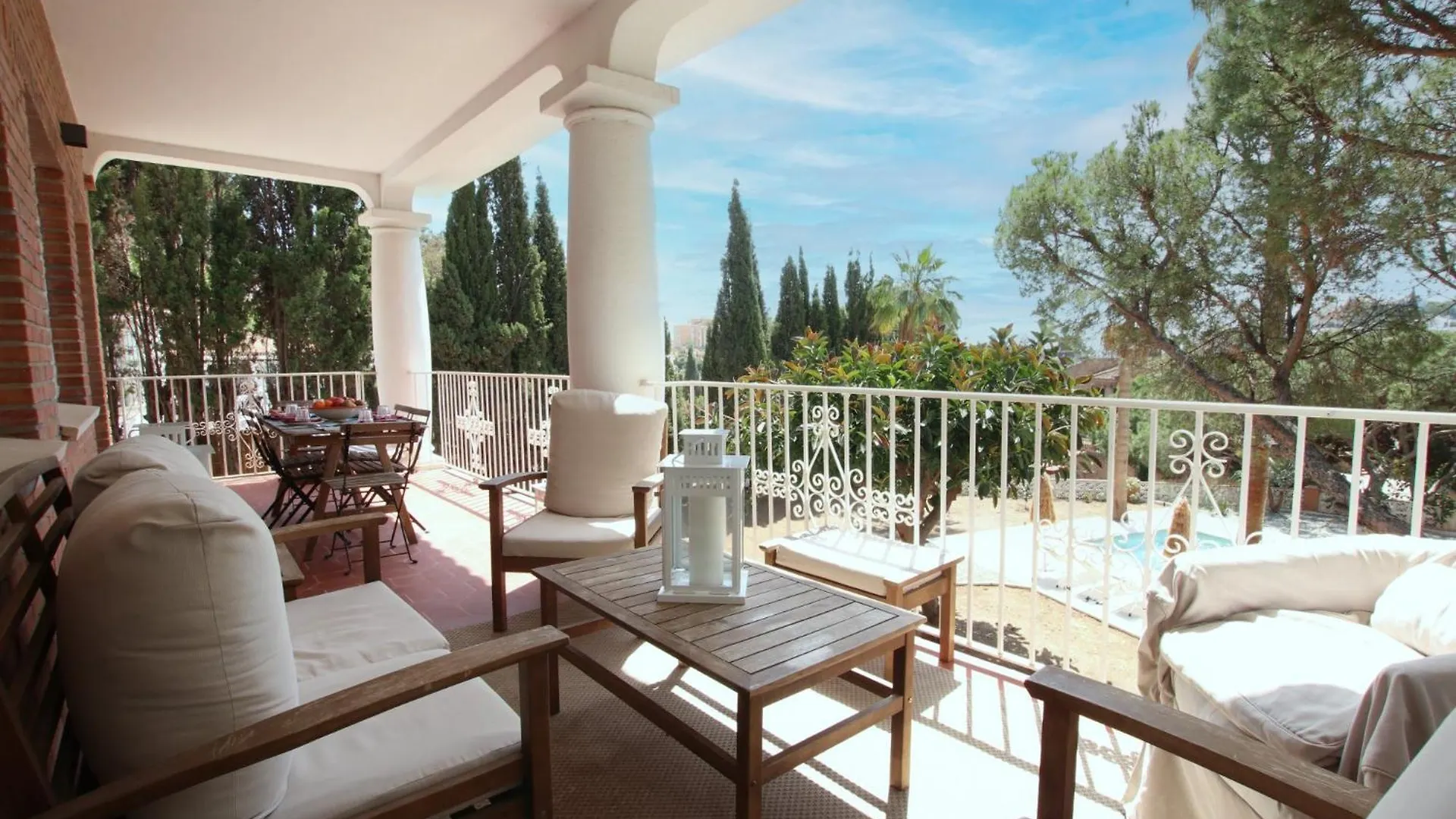 Tess Villa Olmos Málaga
