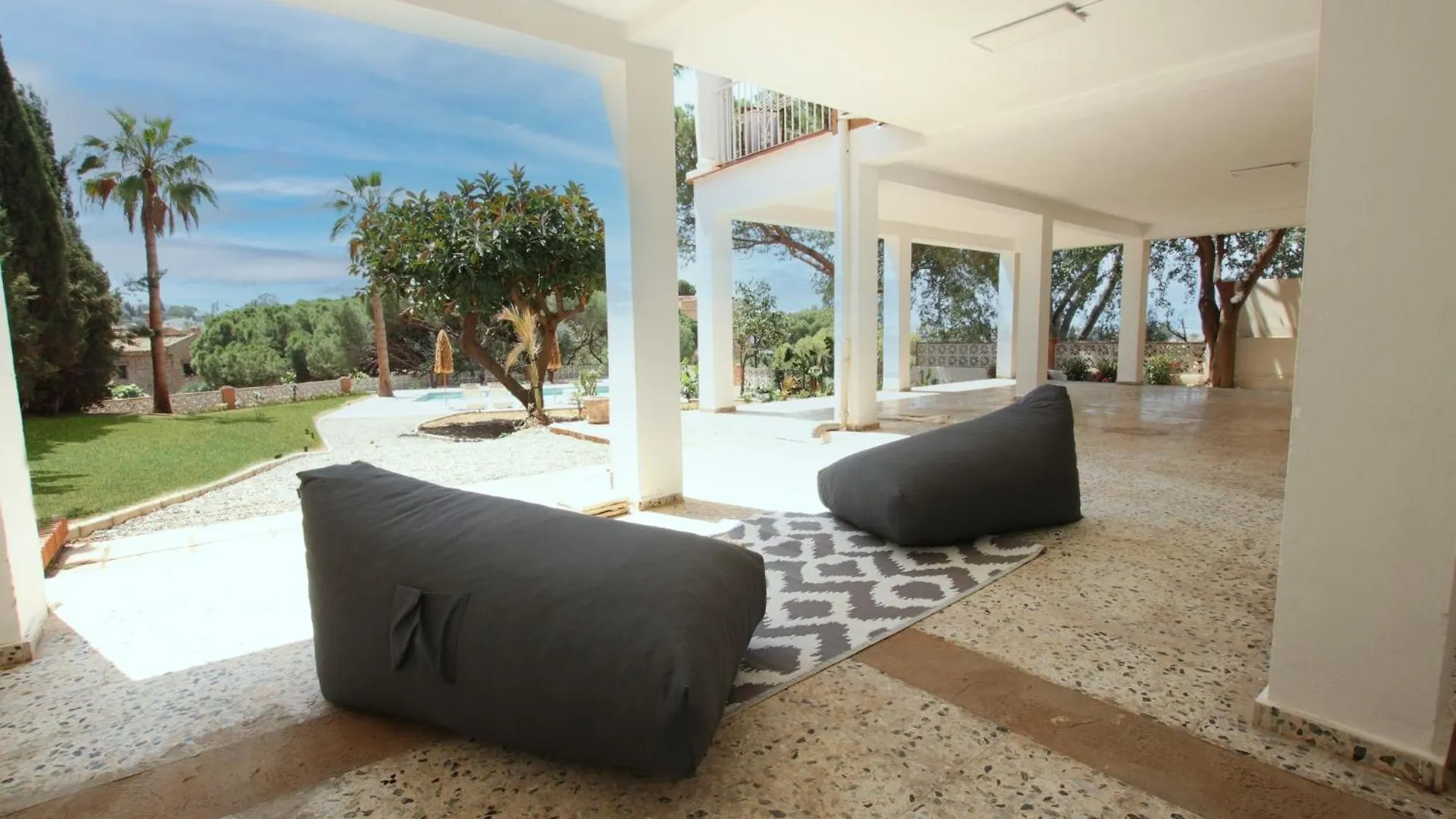 Tess Villa Olmos Málaga